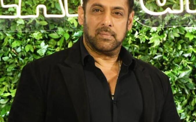 সালমান খানকে পাকিস্তানে নিষিদ্ধ ঘোষণা