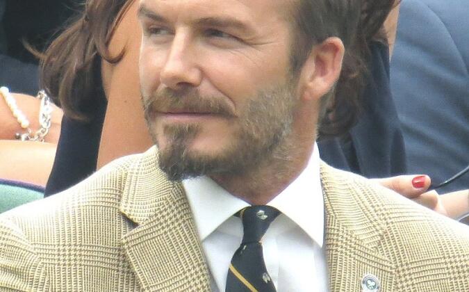 নাইটহুড গ্রহণ করলেন ডেভিড বেকহ্যাম