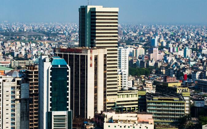 ঢাকায় স্বাভাবিকভাবে চলছে গণপরিবহন, দূরপাল্লার যাত্রী কিছুটা কম