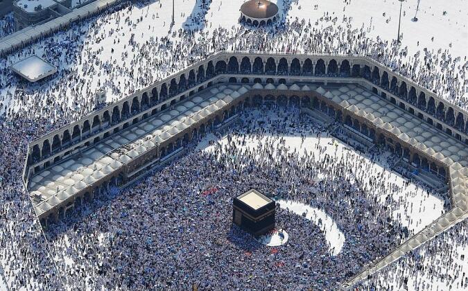 হজযাত্রীদের ভিসার আবেদন শুরু ৮ ফেব্রুয়ারি, লাগবে ফিটনেস সনদ