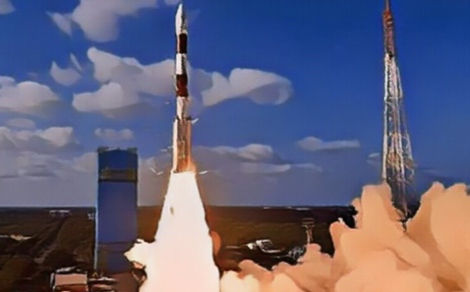 দুই টন ওজনের মিসাইল দিয়ে ইসরায়েলে হামলার দাবি ইরানের