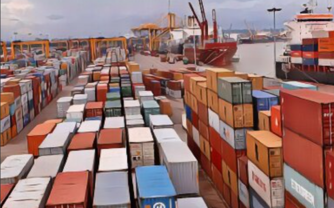 বিপর্যয়ের মুখে বিশ্ববাণিজ্য